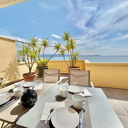 2 Terrasse Vue Le Sicile